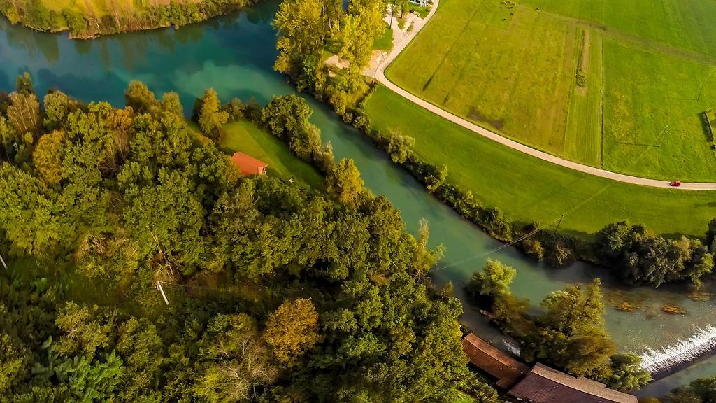 Lahinja & Kolpa River Apartments Metlika Esterno foto